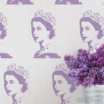 Young Queen Elizabeth Stencil - XS - A x B  11 x 17.6cm (4.3 x 6.9 inches)