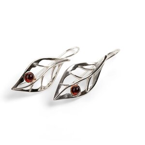 Charming Leaf Hook Earrings In Silver And Amber Default Title