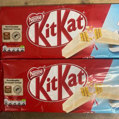 18x KitKat 2 Finger White Chocolate Biscuit Bars (2 Packs of 9x20.7g)