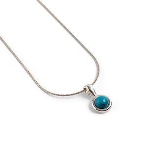 Round Charm Necklace In Silver And Turquoise 16 42cm