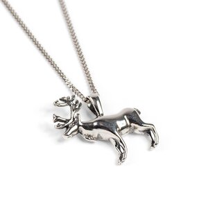 Reindeer Stag Necklace In Solid Silver 22 56cm
