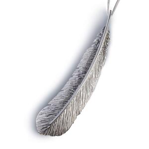 Large Bird Feather Necklace In Silver 18 455cm