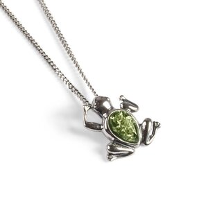 Miniature Frog Necklace In Silver And Green Amber 20 51cm