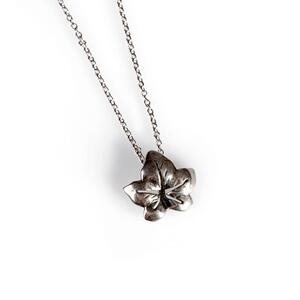 Ivy Leaf Necklace In Silver 16 42cm