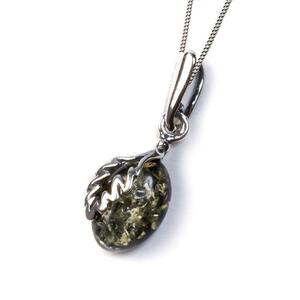 Oak Leaf Necklace In Silver And Green Amber 16 42cm