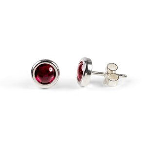 Small Round Stud Earrings In Silver And Garnet Default Title