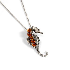 Small Seahorse Necklace In Silver And Amber 18 45cm