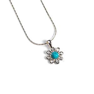 Daisy Flower Necklace In Silver And Turquoise 16 42cm
