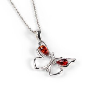 Small Butterfly Necklace In Silver And Amber Cognac 18 455cm