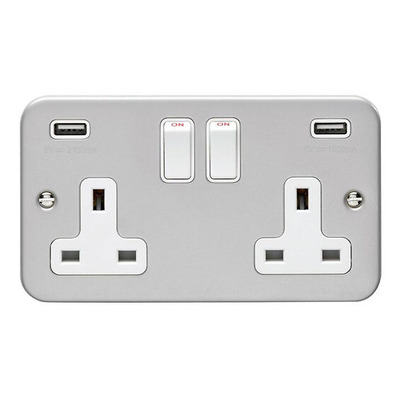 Carlisle Brass Eurolite Utility 2 Gang 13 Amp Switched Socket With Combined 3.1 Amp Usb Outlets, Metal Clad - MC2USBW METAL CLAD