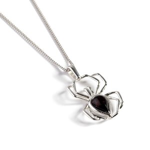 Spider Necklace In Silver And Cherry Amber 16 42cm
