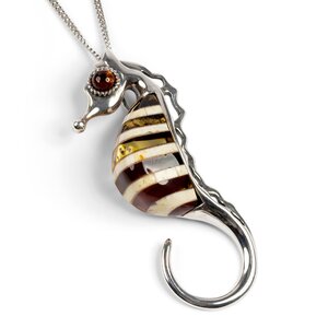 Large Striped Seahorse Necklace In Silver And Amber 18 455cm