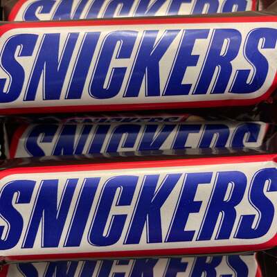 12x Snickers Full Size Bars (2 Packs of 6x50g)