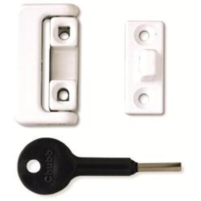 Yale 8K101 Window Latch  - 4 locks, 1 key
