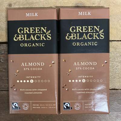 6x Green & Black’s Organic Milk Almond Chocolate Bars (6x90g)