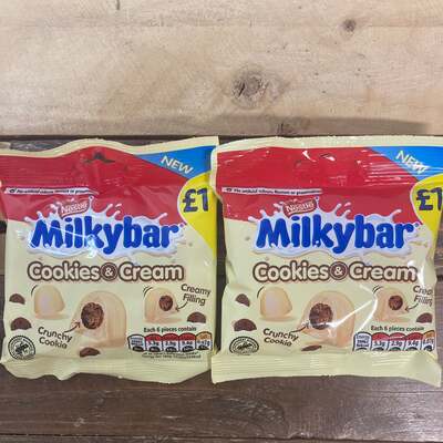2x Milkybar Cookies & Cream Chocolate £1 Bags (2x73g)