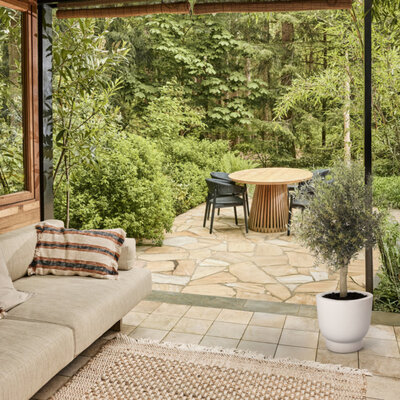 Elho Amber Grail 47 - White - Indoor and Outdoor - 100% Recycled
