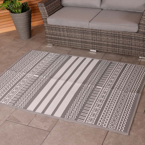 Geometric Stripe 100% Weatherproof Rug, Grey