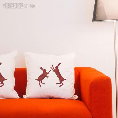 Boxing Hares Stencil - S - AxB 21.6 x 16.6 cm (8.5 x 6.5 inches)