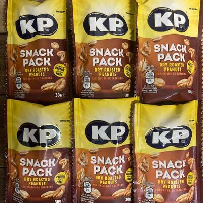 8x KP Dry Roasted Peanut Snack Packs (8x30g)
