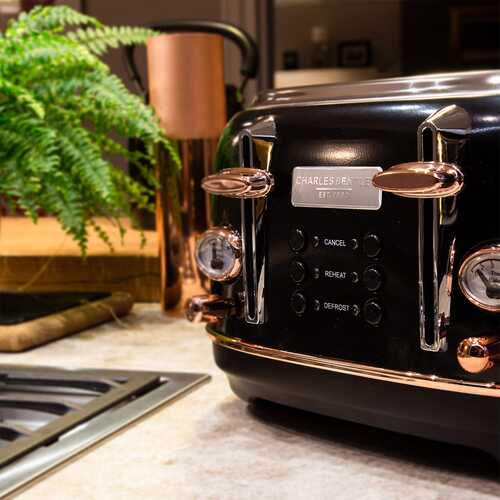 4 Slice Toaster Black & Rose Gold