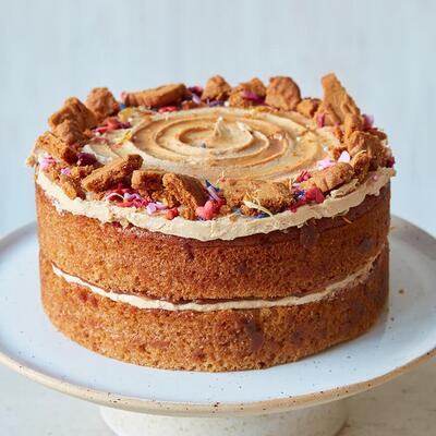 Valentine’s Day Vegan Biscoff Cake - Small (6") &pipe; Birthday Cakes Delivered By Post &pipe; UK