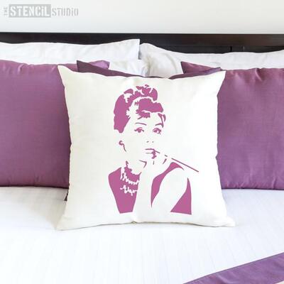 Audrey Hepburn Stencil - M - A x B  25.4 x 37.8cm (10 x 14.9 inches)
