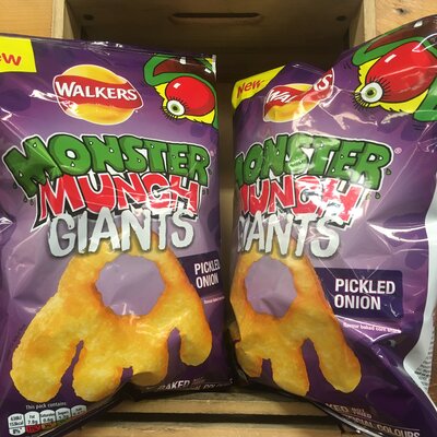 4x Monster Munch Giants Pickled Onion Sharing Bags (4x85g)