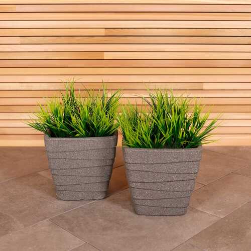 Pair of Trojan Square Granite Planters (Dia. 33cm)