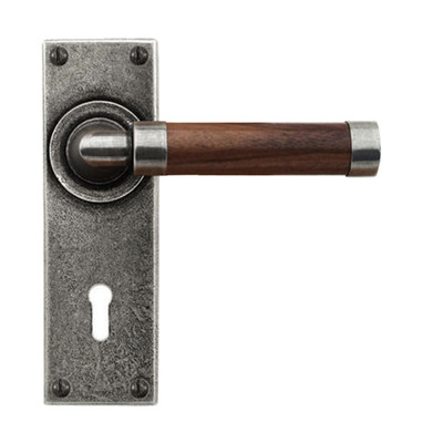 Finesse Milton American Black Walnut Door Handles On Backplate, Walnut Wood & Pewter - FD143 (sold in pairs) BATHROOM (Please allow 1-3 weeks for delivery)