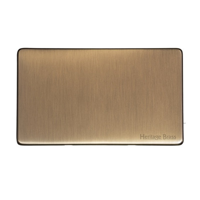 M Marcus Electrical Studio Double Blank Plate, Antique Brass - Y91.232 ANTIQUE BRASS