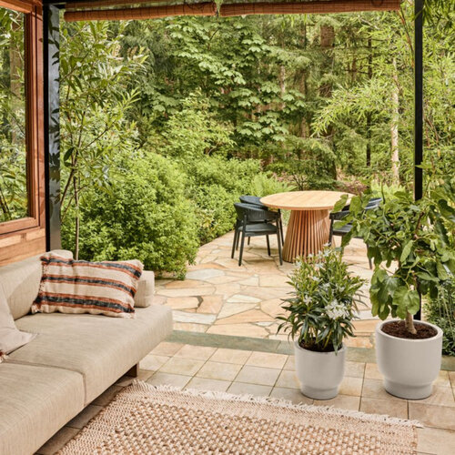 Elho Amber Grail 30 - White - Indoor and Outdoor - 100% Recycled