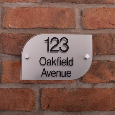 Metallic Acrylic House Signs &pipe; stainless steel effect &pipe; half rounded rectangle &pipe; 200 x 130