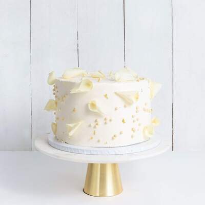 One Tier Petals And Gold Wedding Cake - One Tier - Small 6"