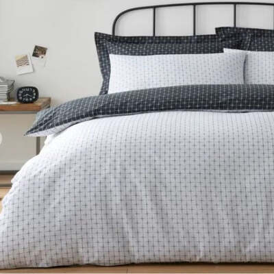 New 50/50 Polycotton Reversible Checked Star White & Black - Extra Large Single Duvet Cover Set – The Big Little Duvet Co.