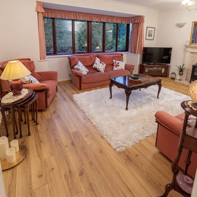 Embossed Natural Oak 12mm Classic Laminate Flooring