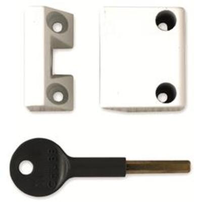 Yale 8K108 Sash Window Lock  - 2 locks, 1 key