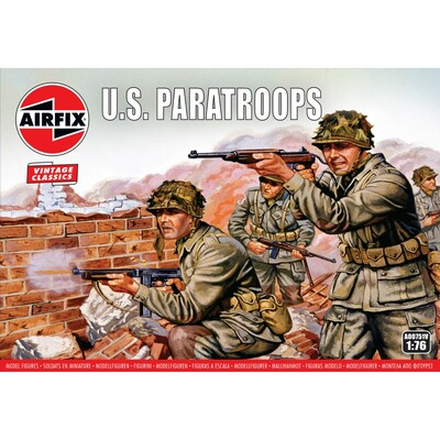 Airfix Model Kits WW2 US Paratroops Classic Set 1:76 A00751V