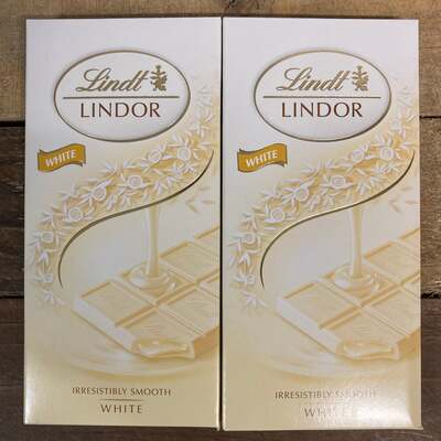 3x Lindt Lindor White Chocolate Bars (3x100g)