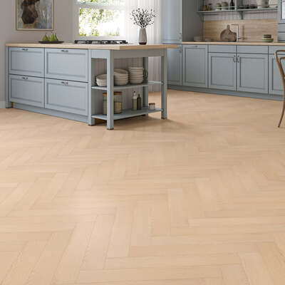 Prato 8mm Kensington Oak Herringbone Laminate – Lusso