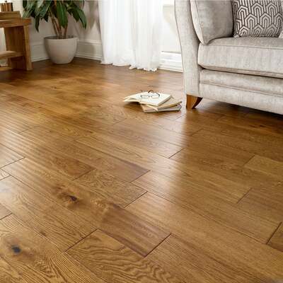 Lusso Sorrento Golden Handscraped Lacquered Engineered Oak – Lusso
