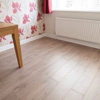 Cambridge 8mm Nude Oak Laminate Flooring