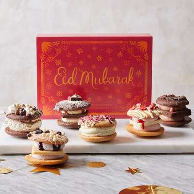 Eid Mubarak Biskie Box - 6 Pieces Cupcakes Brownies Biscuits