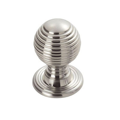 Carlisle Brass Fingertip Queen Anne Reeded Cupboard Knob (23mm, 28mm OR 35mm), Polished Chrome - M1003CP POLISHED CHROME - 34.5mm