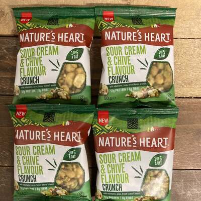 6x Nature’s Heart Sour Cream & Chive Crunch Bags (6x50g)