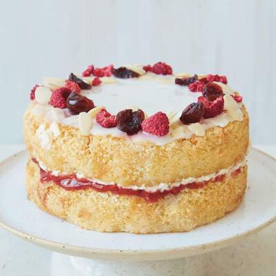 Bakewell Cake - Small (6") / Without Tin &pipe; Birthday Cakes Delivered By Post &pipe; UK