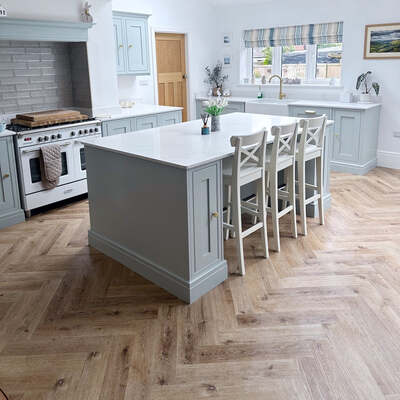 Lusso Portofino Herringbone Voyager Oak Glue Down LVT Vinyl Flooring – Lusso