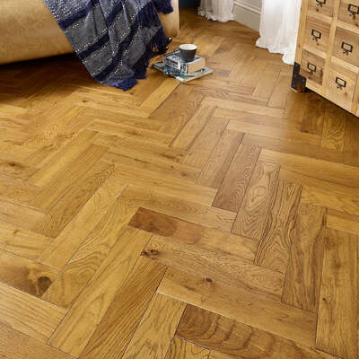Lusso Venice Luxe Golden Oak Brushed & Oiled 20/6 mm Herringbone Engineered Wood Flooring – Lusso