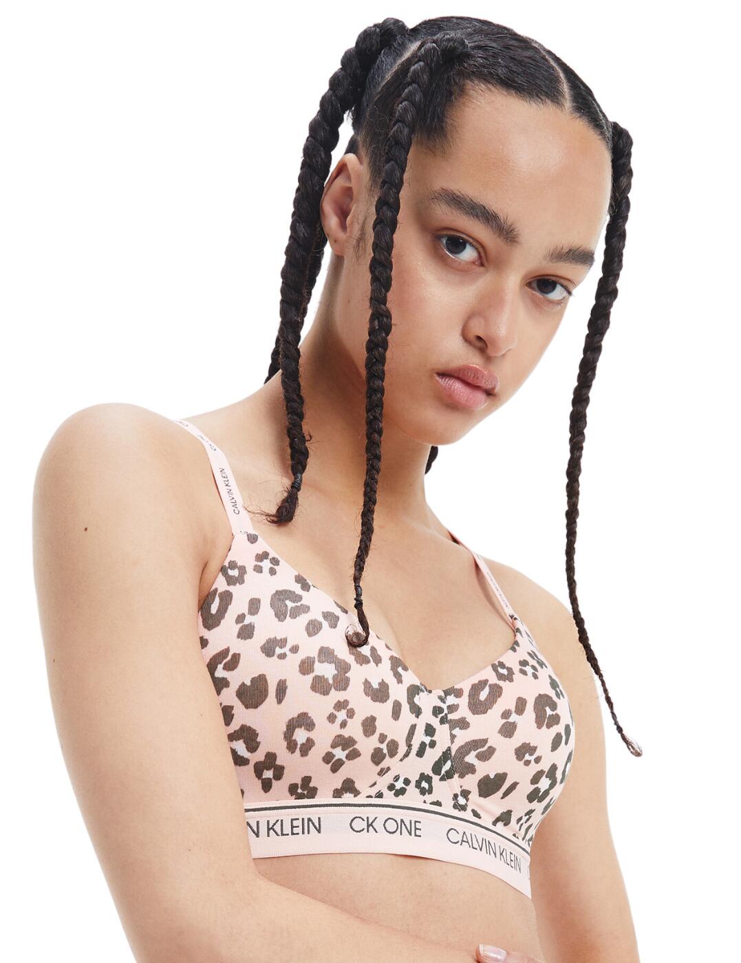 Update your classic with this lightly lined wireless bralette from Calvin Klein. From the CK One Cotton range, it features a timeless design on classic styles with their much-loved Calvin Klein branded elastic waistband. This bralette has soft moulded cups that create an unbeatable fit for a comfortable feeling all day. The branded straps are adjustable and give the option to be worn as a cross-back for added security as well as the bralette closing via hook and eye closure for a custom fit.  Lightly lined wireless bralette Classic fit creating timeless design Calvin Klein branded elastic waistband Soft moulded cups Adjustable branded straps with the option of cross back Hook and eye closure Country of Origin:-Sri Lanka Composition:- 55% Cotton &pipe; 37% Modal &pipe; 8% Elastane Listed in UK sizes  55325-100338-1300890 000QF6094E  Bralette