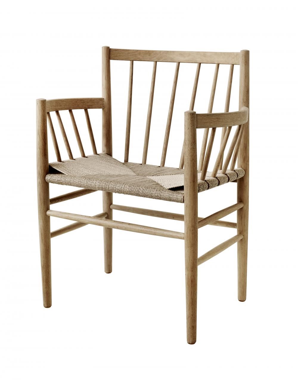 J81 Armchair Oak With Natural Woven Seat